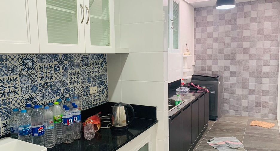 For rent 3 bedrooms townhouse in Prawet, Bangkok