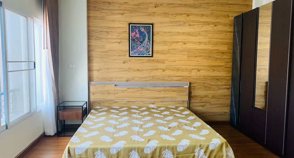 For rent 3 bedrooms townhouse in Prawet, Bangkok