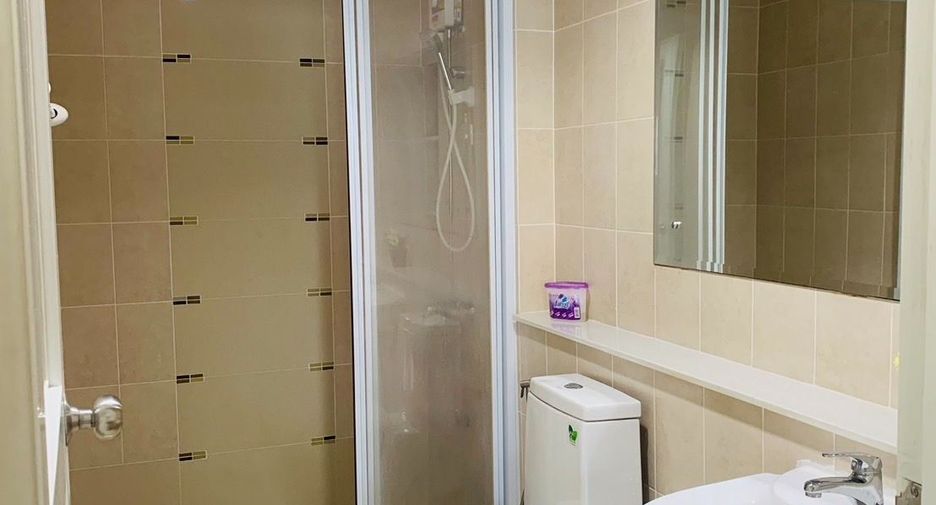 For rent 3 bedrooms townhouse in Prawet, Bangkok