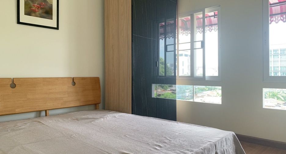 For rent 3 bedrooms townhouse in Prawet, Bangkok