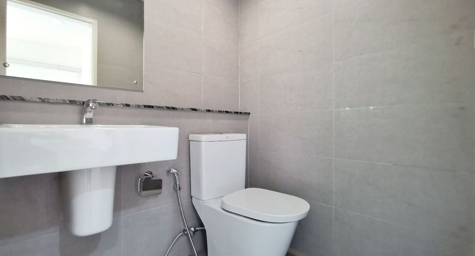Casa adosada en venta de 3 habitaciones en Bang Kapi, Bangkok