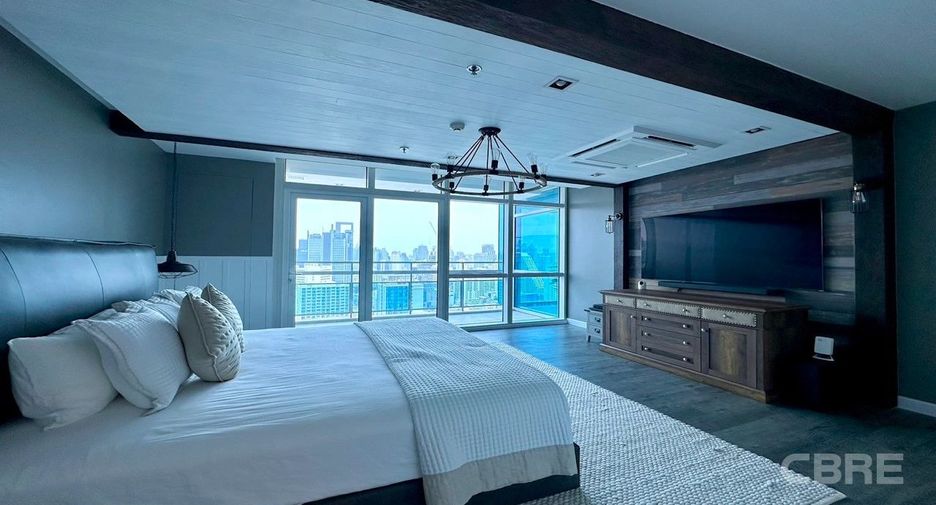 For sale 3 bedrooms condo in Pathum Wan, Bangkok