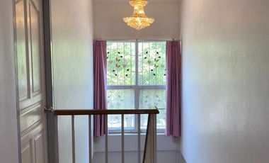 Haus zum Kauf mit 6 Zimmer in Sai Mai, Bangkok
