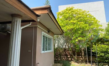 Haus zum Kauf mit 6 Zimmer in Sai Mai, Bangkok