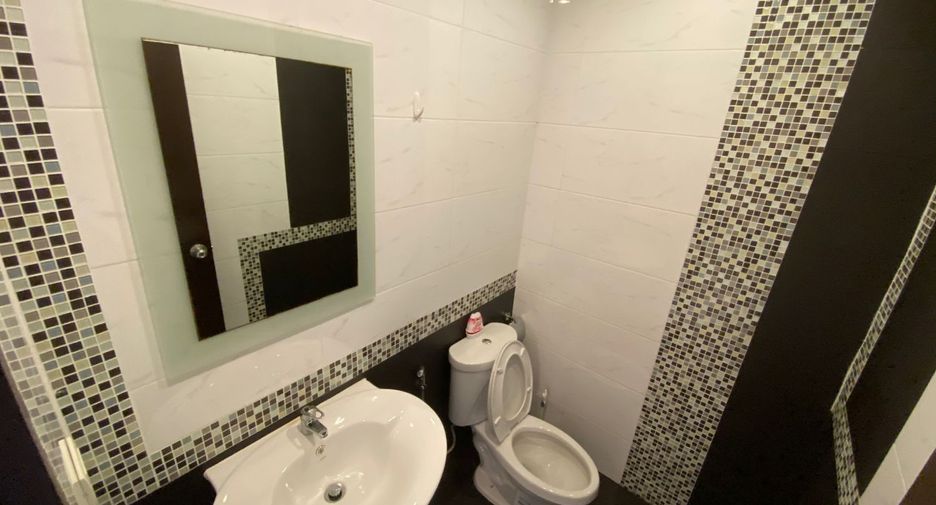 For sale 3 bedrooms townhouse in Thalang, Phuket
