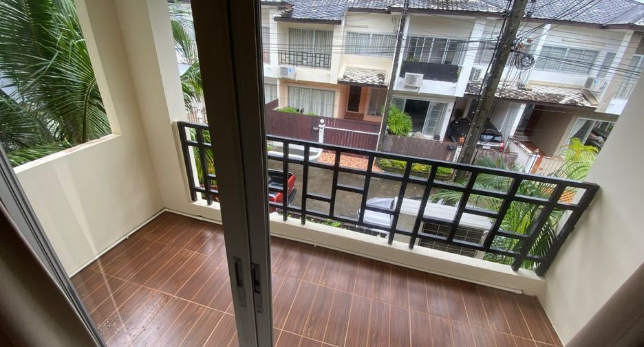 For sale 3 bedrooms townhouse in Thalang, Phuket