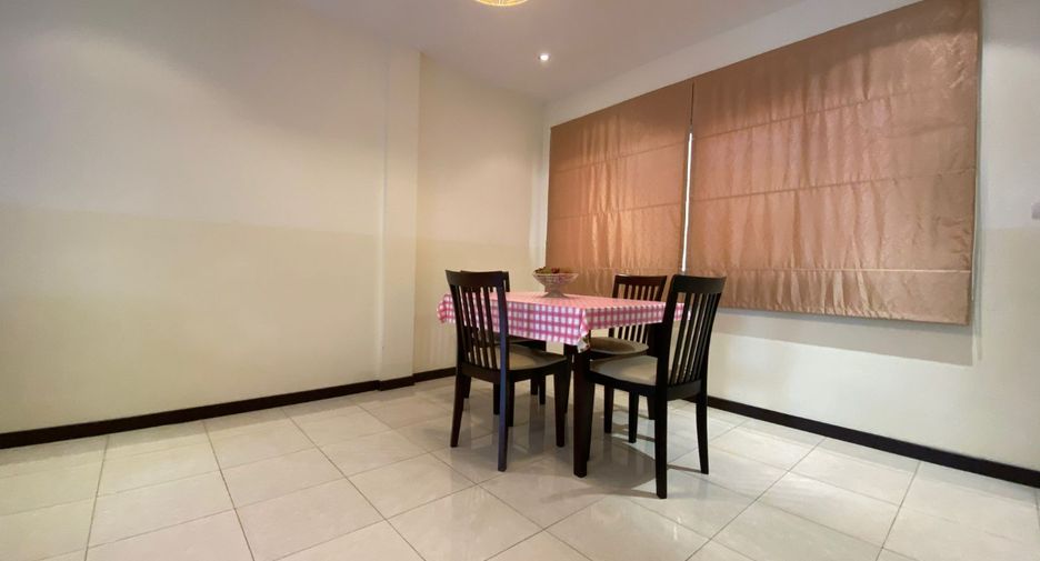 For sale 3 bedrooms townhouse in Thalang, Phuket