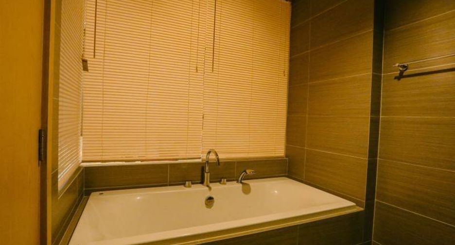 For rent and for sale 2 bedrooms condo in Khlong Toei, Bangkok