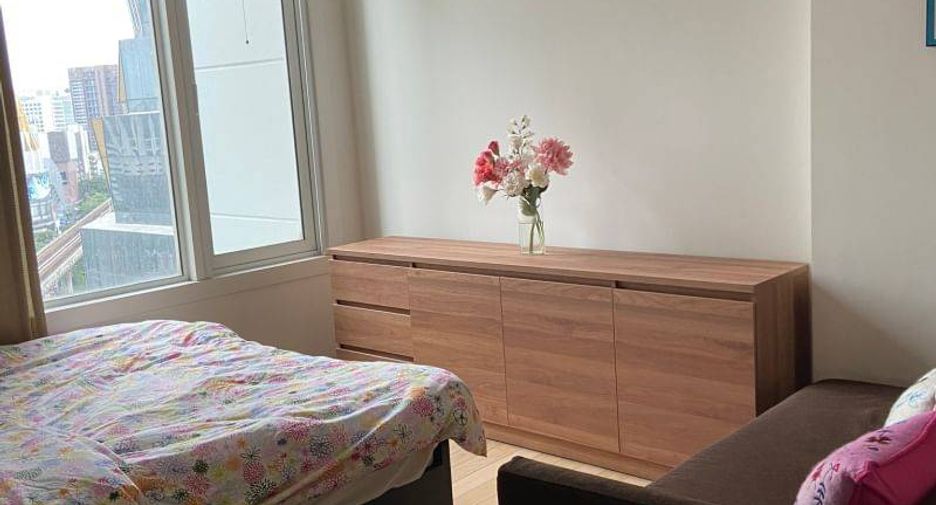 For rent and for sale 2 bedrooms condo in Khlong Toei, Bangkok