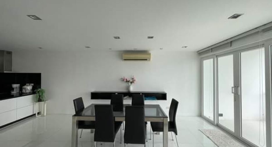 For rent 3 bedrooms apartment in Mueang Phuket, Phuket