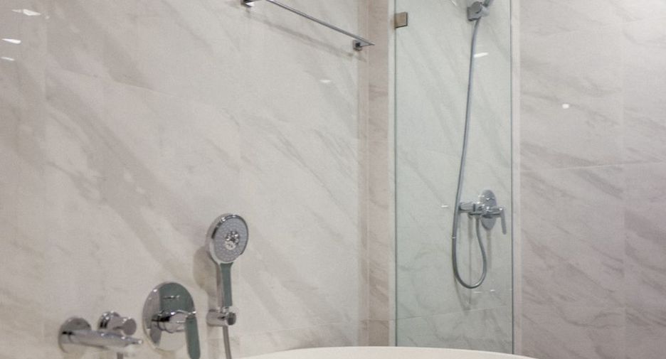 Condo en alquiler y en venta de 2 habitaciones en Watthana, Bangkok