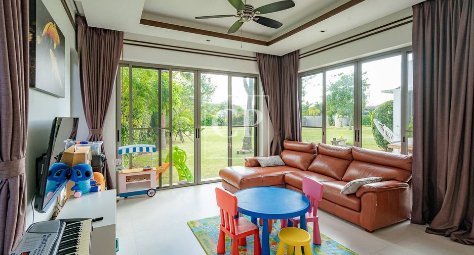 For sale 5 bedrooms house in Thalang, Phuket