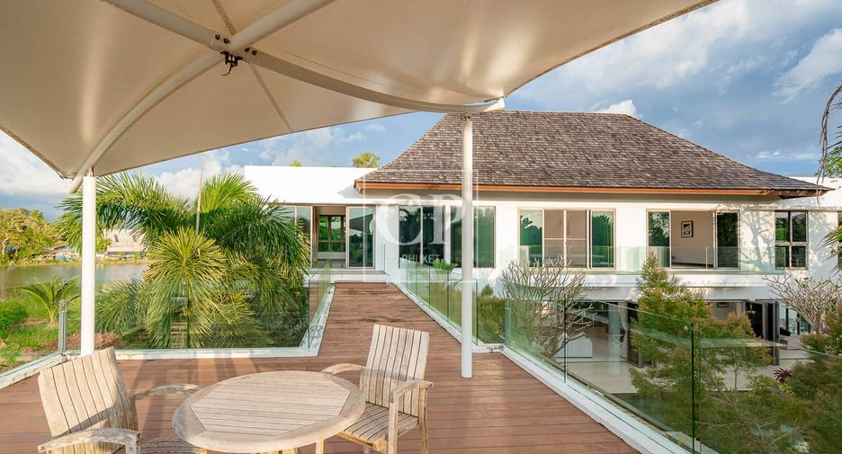 For sale 5 bedrooms house in Thalang, Phuket
