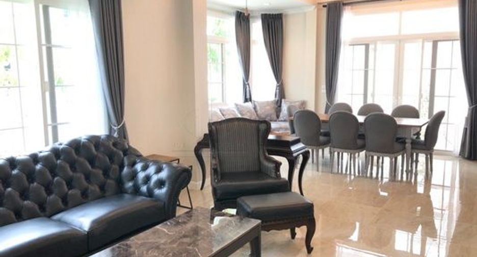 For rent 4 bedrooms condo in Bang Na, Bangkok
