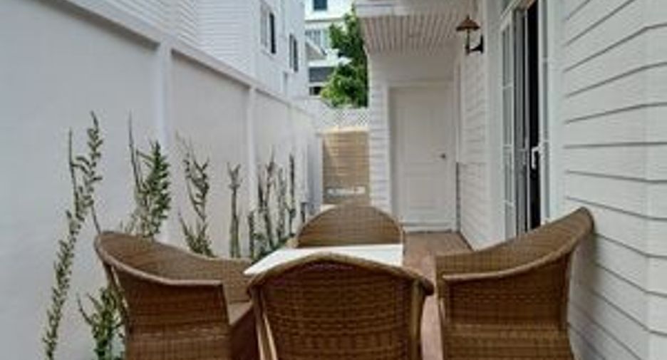 For rent 4 bedrooms condo in Bang Na, Bangkok