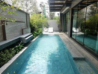 For sale 4 bedrooms house in Bang Kapi, Bangkok