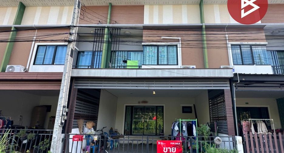 For sale 3 Beds townhouse in Pluak Daeng, Rayong