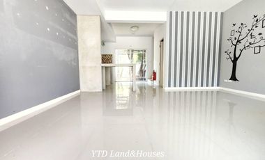 For sale 2 bed townhouse in Bang Bo, Samut Prakan