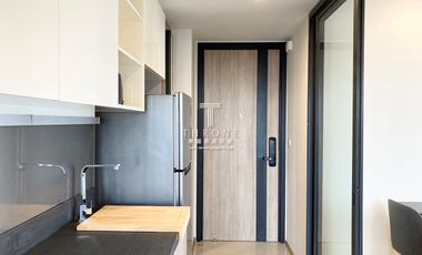 For sale 2 bed condo in Khlong Toei, Bangkok