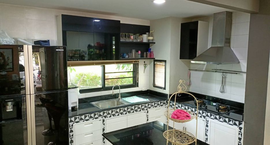 For sale 3 ベッドルーム house in San Kamphaeng, Chiang Mai