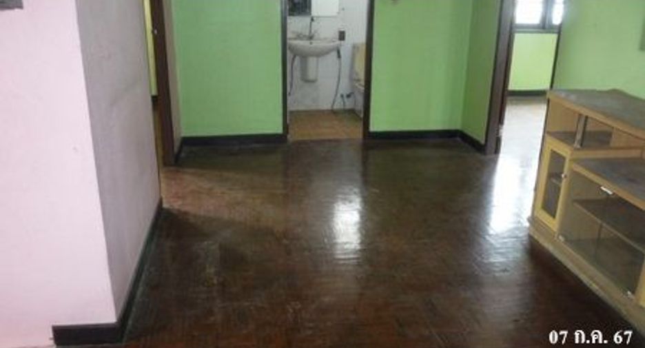 For sale 3 bedrooms house in Saphan Sung, Bangkok