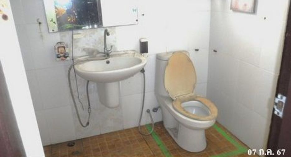 For sale 3 bedrooms house in Saphan Sung, Bangkok