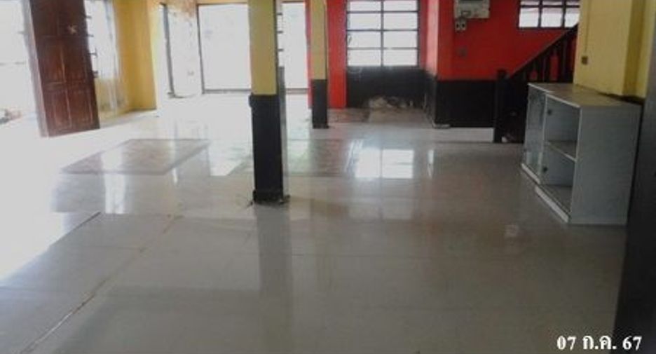 For sale 3 bedrooms house in Saphan Sung, Bangkok
