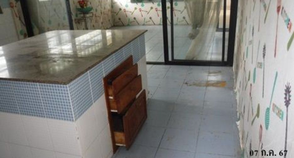 For sale 3 bedrooms house in Saphan Sung, Bangkok