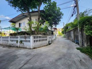 For sale 4 bed house in Phra Khanong, Bangkok