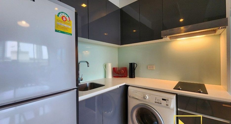For rent and for sale 1 bed condo in Watthana, Bangkok