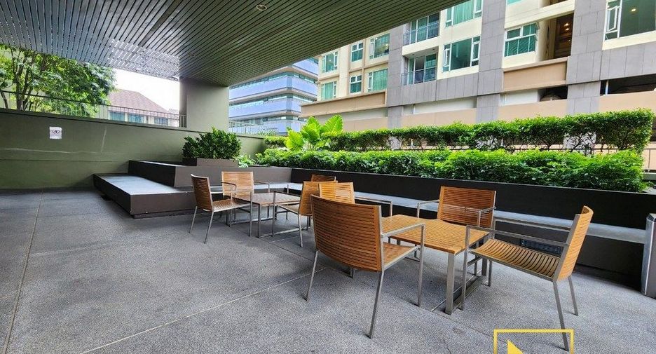 For rent and for sale 1 bed condo in Watthana, Bangkok