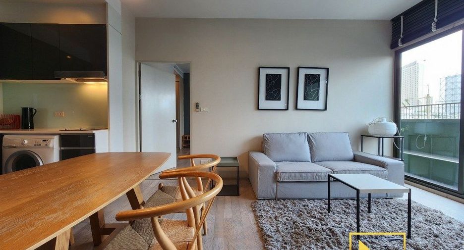 For rent and for sale 1 bed condo in Watthana, Bangkok