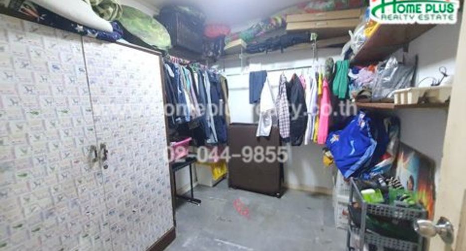 Reihenhaus zum Kauf mit 2 Zimmer in Lam Luk Ka, Pathum Thani