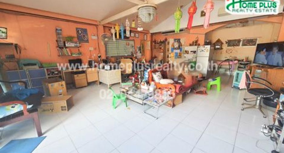 Reihenhaus zum Kauf mit 2 Zimmer in Lam Luk Ka, Pathum Thani