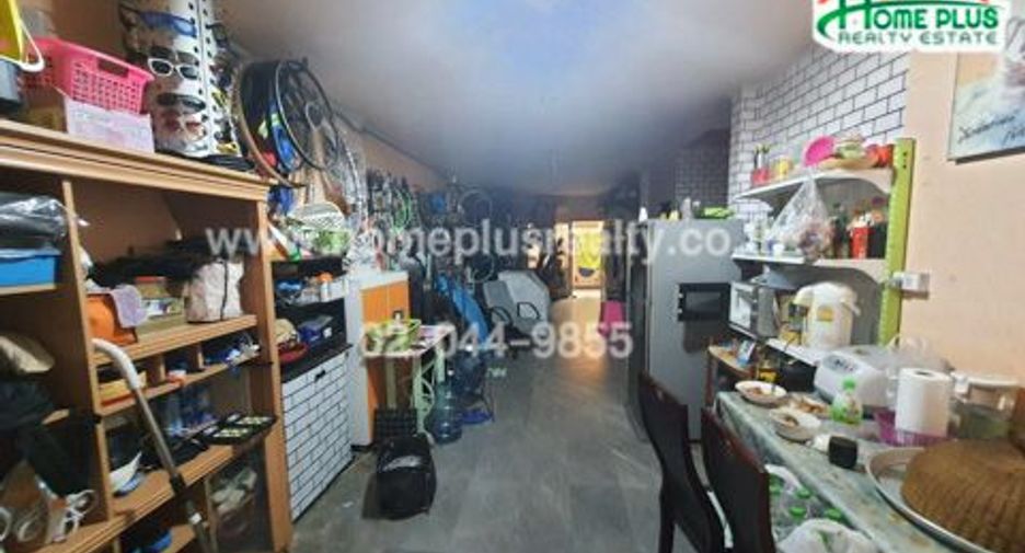 Reihenhaus zum Kauf mit 2 Zimmer in Lam Luk Ka, Pathum Thani