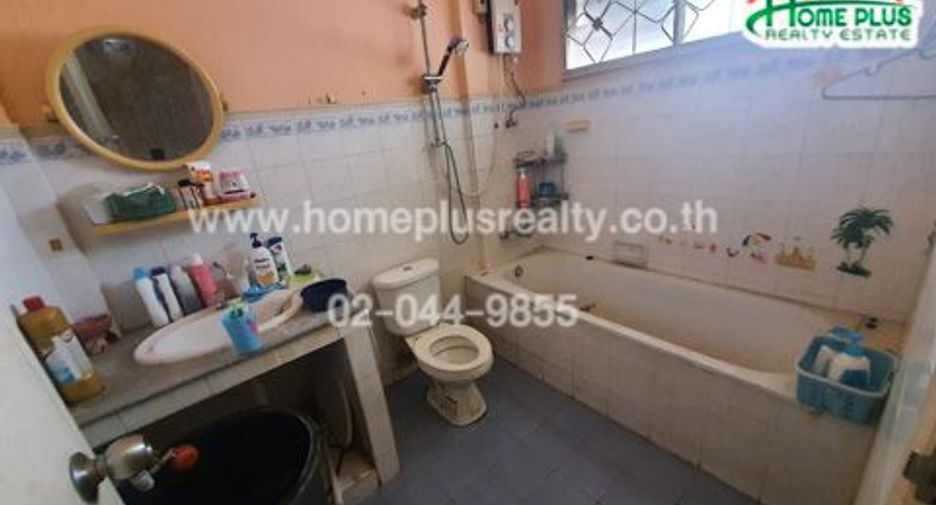 Reihenhaus zum Kauf mit 2 Zimmer in Lam Luk Ka, Pathum Thani