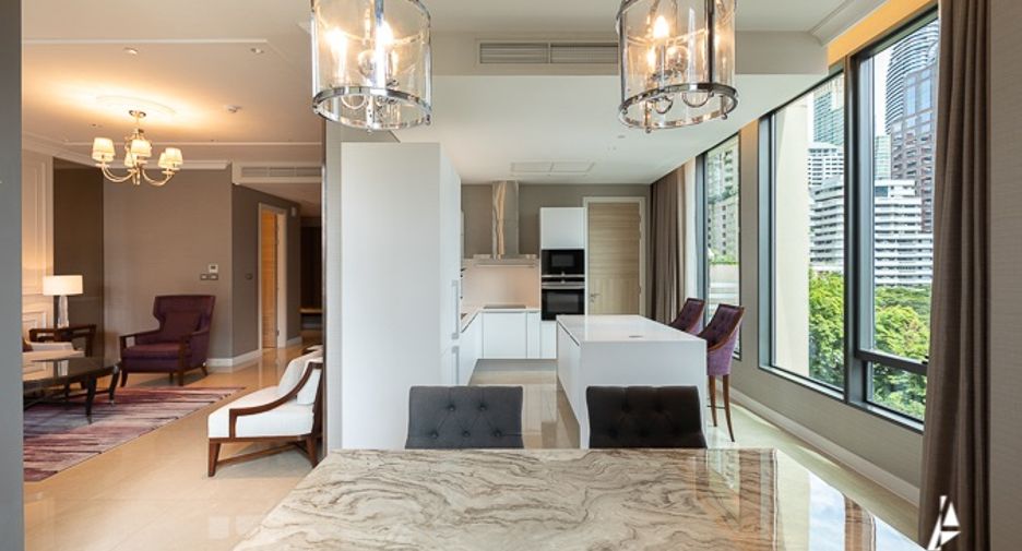 For sale 2 bedrooms condo in Pathum Wan, Bangkok