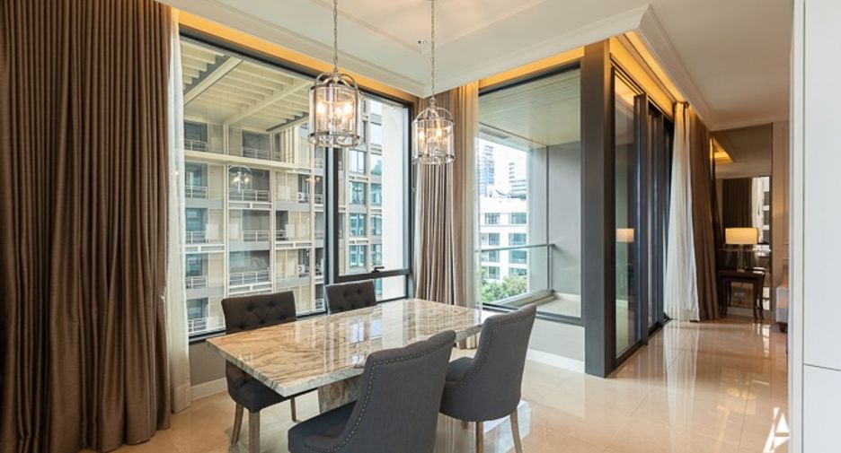 For sale 2 bedrooms condo in Pathum Wan, Bangkok