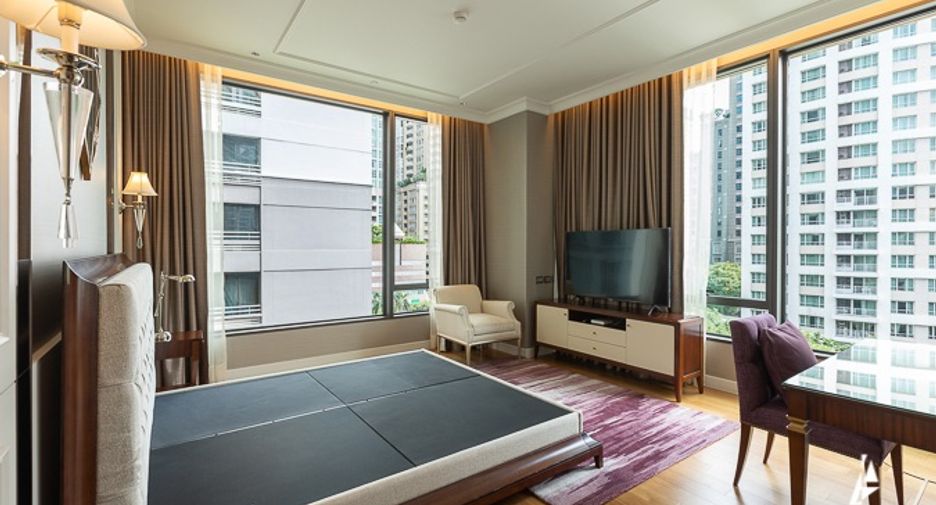 For sale 2 bedrooms condo in Pathum Wan, Bangkok