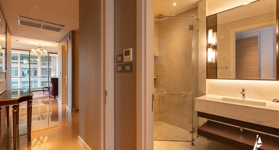 For sale 2 bedrooms condo in Pathum Wan, Bangkok