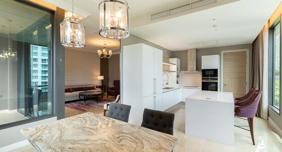 For sale 2 bedrooms condo in Pathum Wan, Bangkok