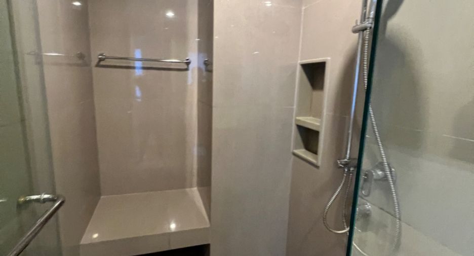 Аренда и продажа 1 кровать кондо в Кхлонг Тоеи, Бангкок