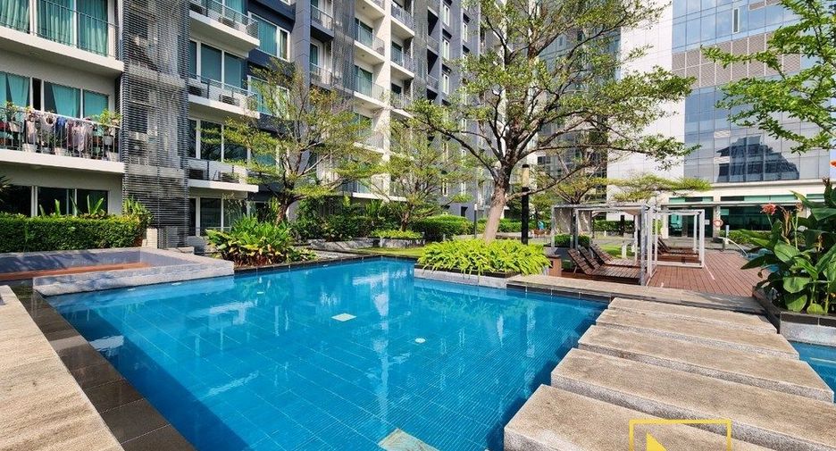 For rent and for sale 2 bed condo in Khlong Toei, Bangkok