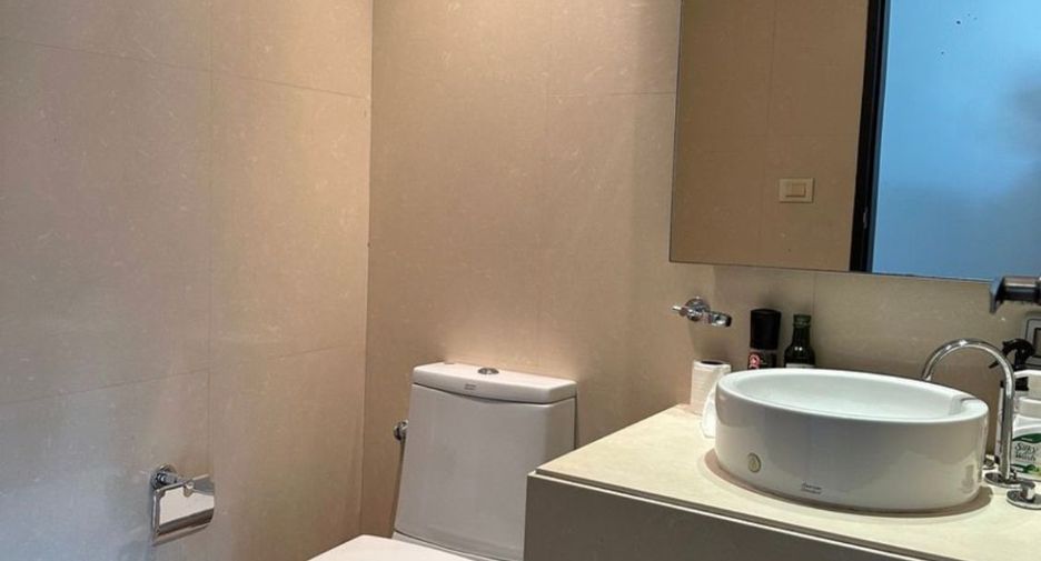 Wohnung zur Miete mit 2 Zimmer in Khlong Toei, Bangkok