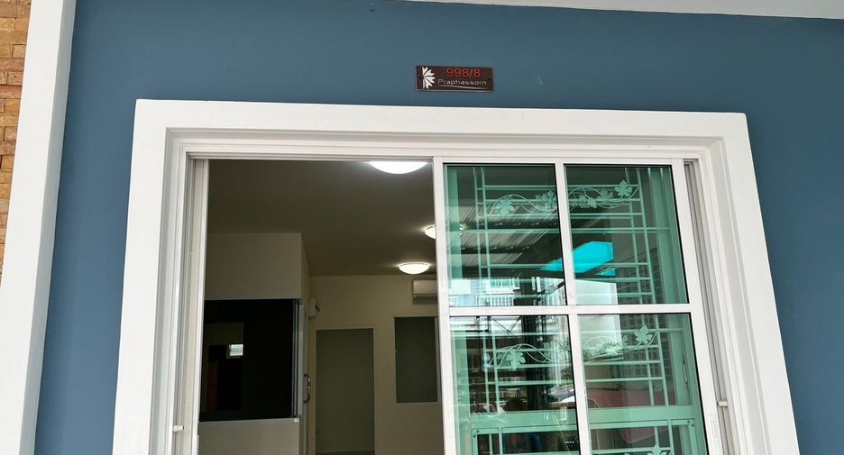 For sale 4 ベッドルーム house in Si Racha, Chonburi