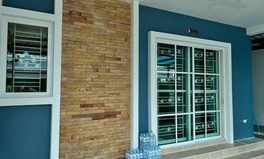 For sale 4 bedrooms house in Si Racha, Chonburi