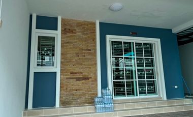 For sale 4 bedrooms house in Si Racha, Chonburi