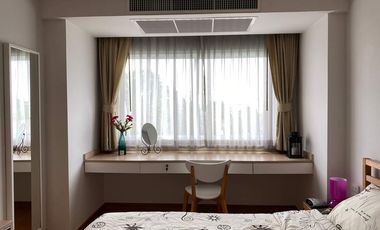 For rent そして for sale 2 Beds condo in Phra Khanong, Bangkok