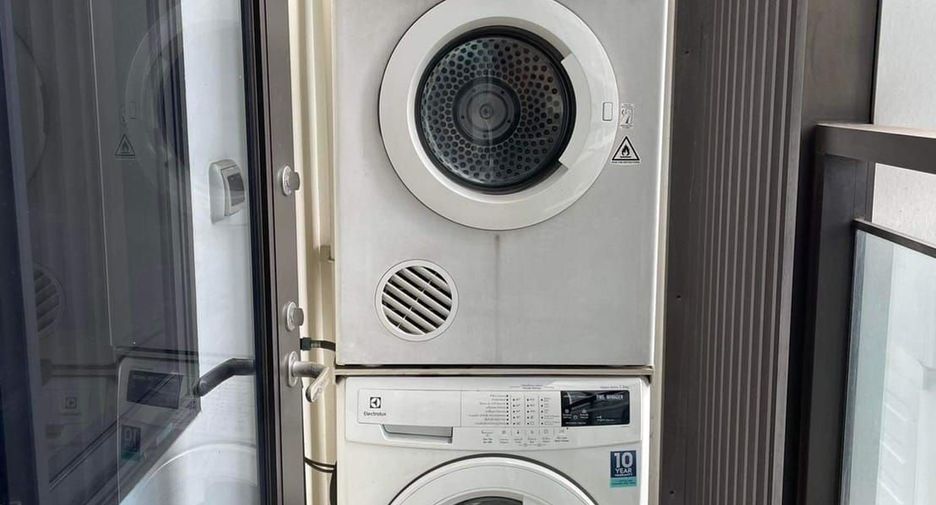 Wohnung zur Miete und zum Kauf mit 1 Zimmer in Ratchathewi, Bangkok