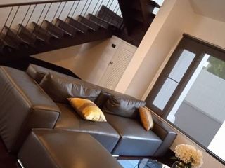 For rent 5 bed condo in Watthana, Bangkok